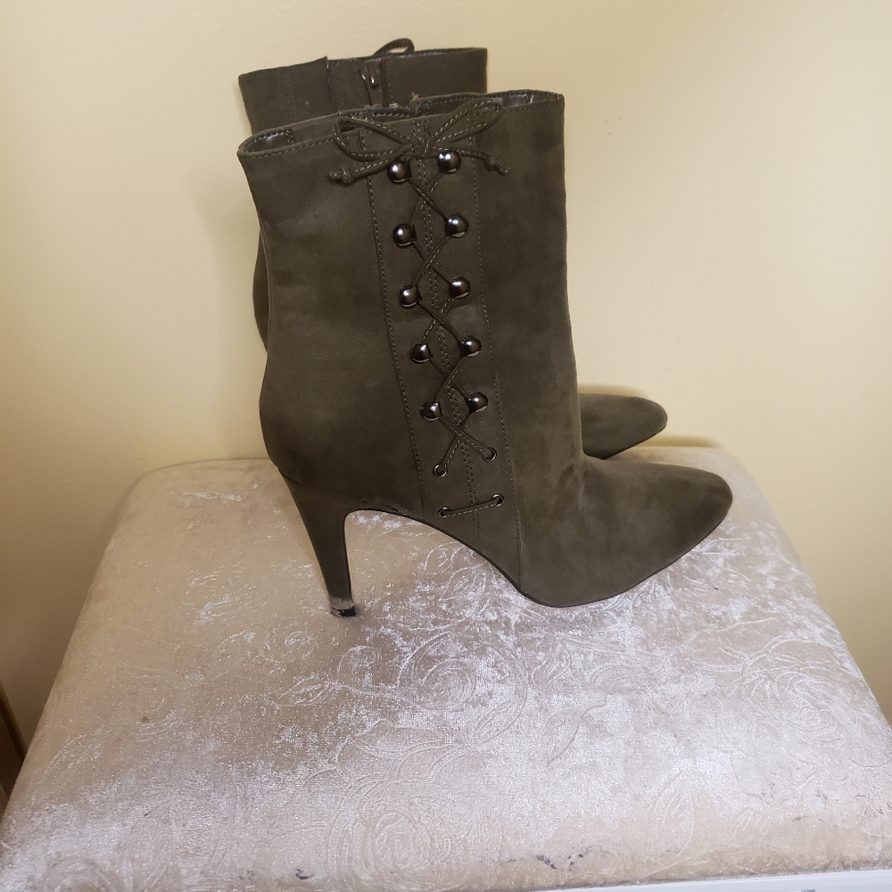 Brand: Nine West